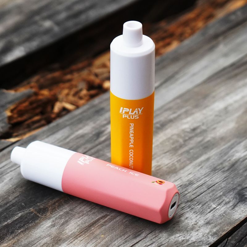 IPLAY PLUS VAPE RECHARGEABLE - 4000 PUFFS